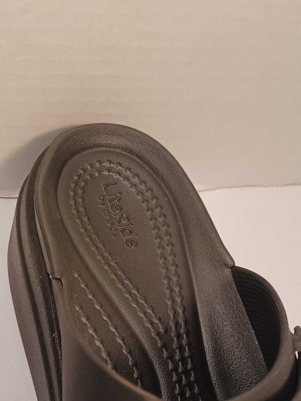 Crocs Brooklyn Low Wedge Sandal Size 8 - Picture 2 of 6